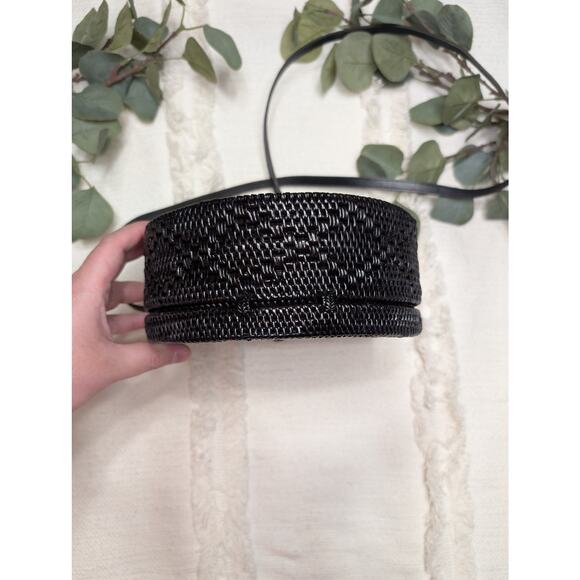 Anthropologie Street Level Round Wicker Purse in Black - Picture 6 of 8